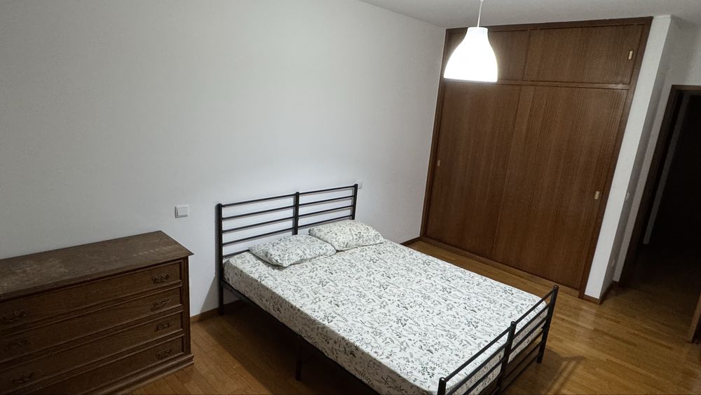 Quarto na MAIA, disponibilidade imediata
