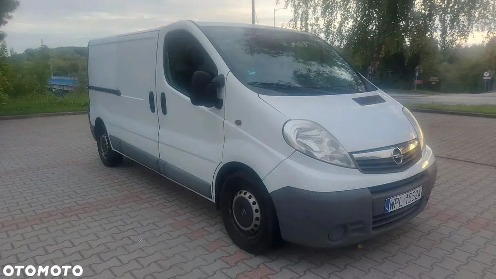 Opel Vivaro  Opel Vivaro 2013r. 2.0 Diesel