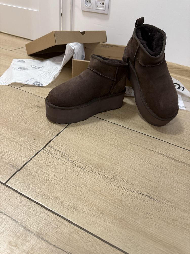 UGG Mini Burnt Cedar Chocolate Platform Platforma Śmiegowce