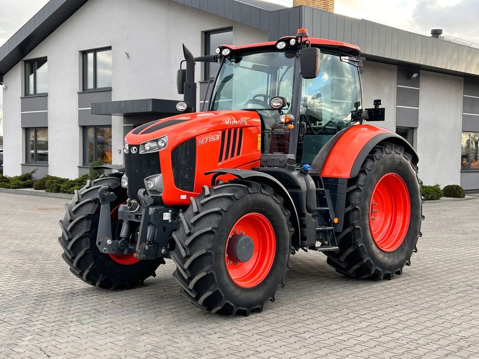 Kubota M7153  john deere 6920