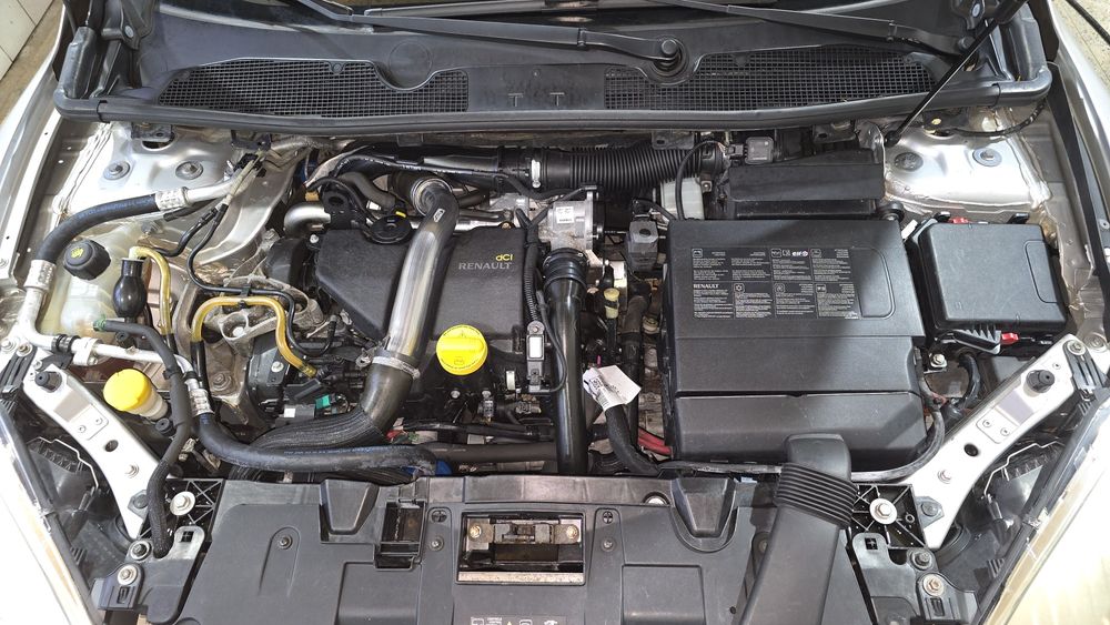 Продам меган 3 1.5 дизель 2010 року