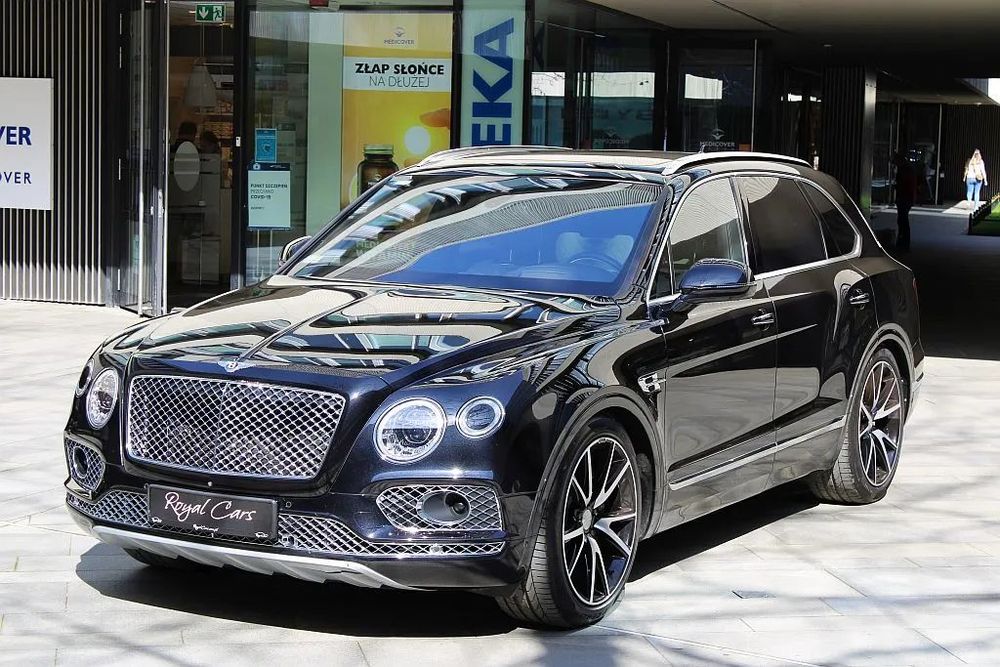 Bentley Bentayga Diesel Mulliner 7-os. 435KM Salon PL 2017r. VAT 23%