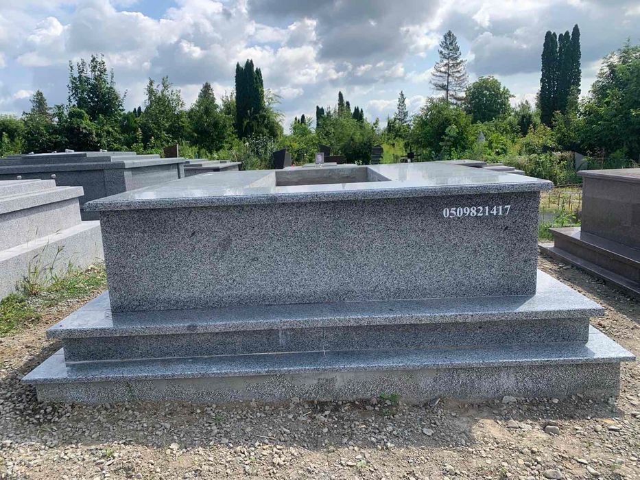 Родинний гробівець