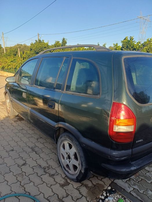 Opel Zafira A - 7 lugares