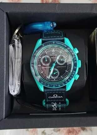 Omega x Swatch SO33L103 Światła Polarnie: Bioceramika z Aurora