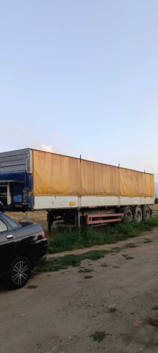 Продам напівпричіп Krone
Тара з тягачем 13т, хороша ризина