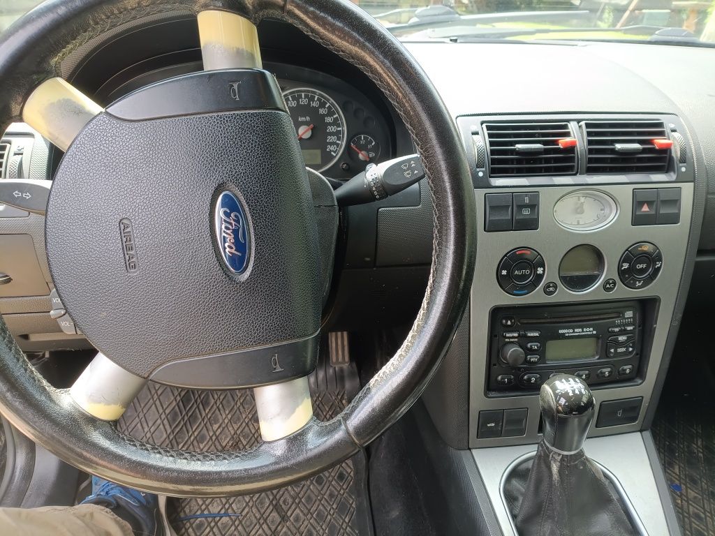 Ford Mondeo GHIA 2003 MK3