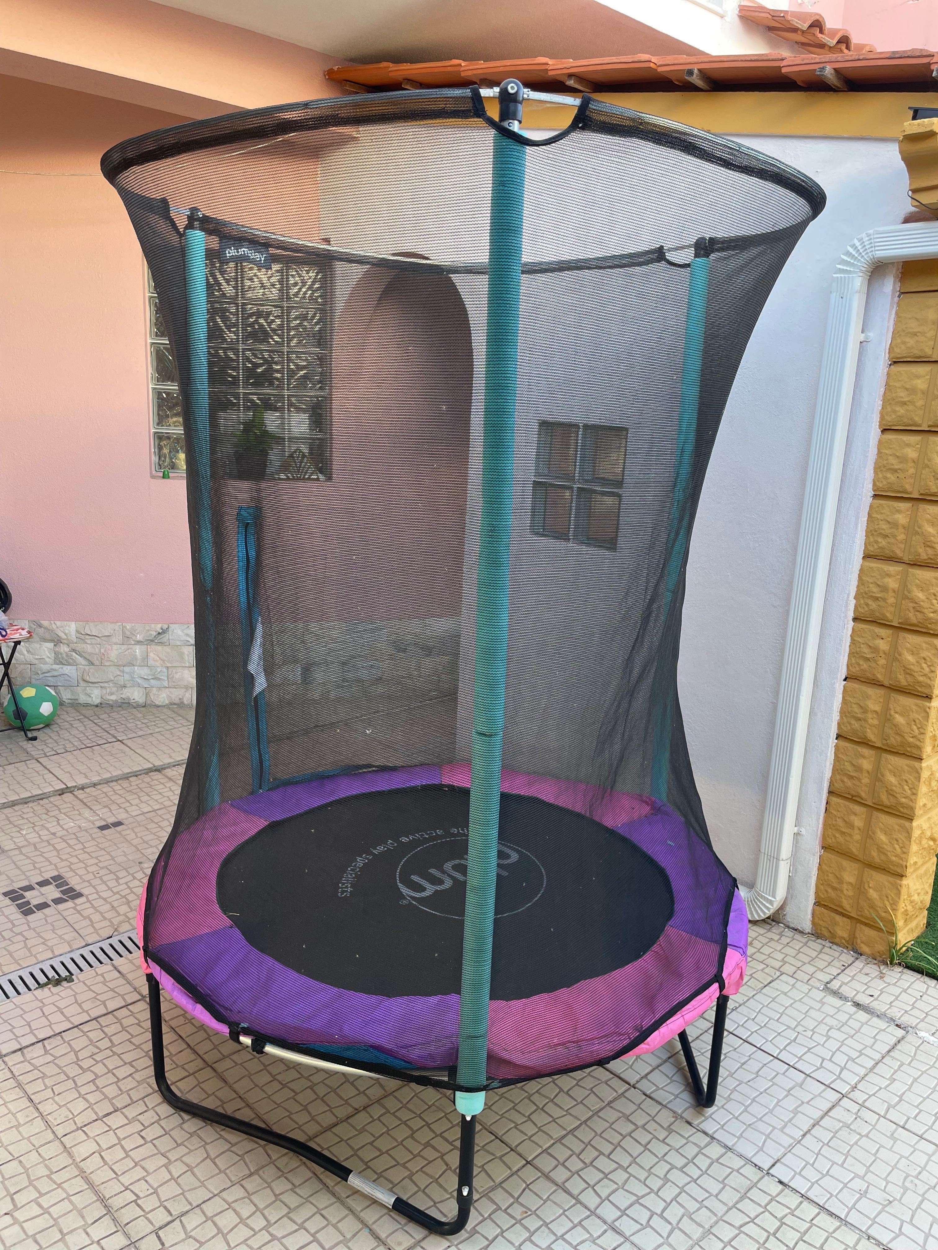 Trampolim junior bom estado