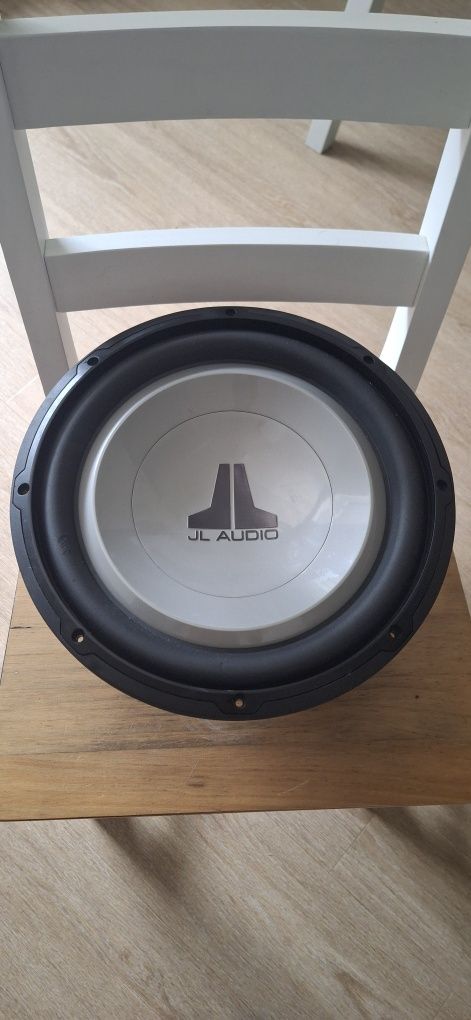Skrzynia basowa jl audio JL Audio 12W1v2-4
    
(1 opinii)