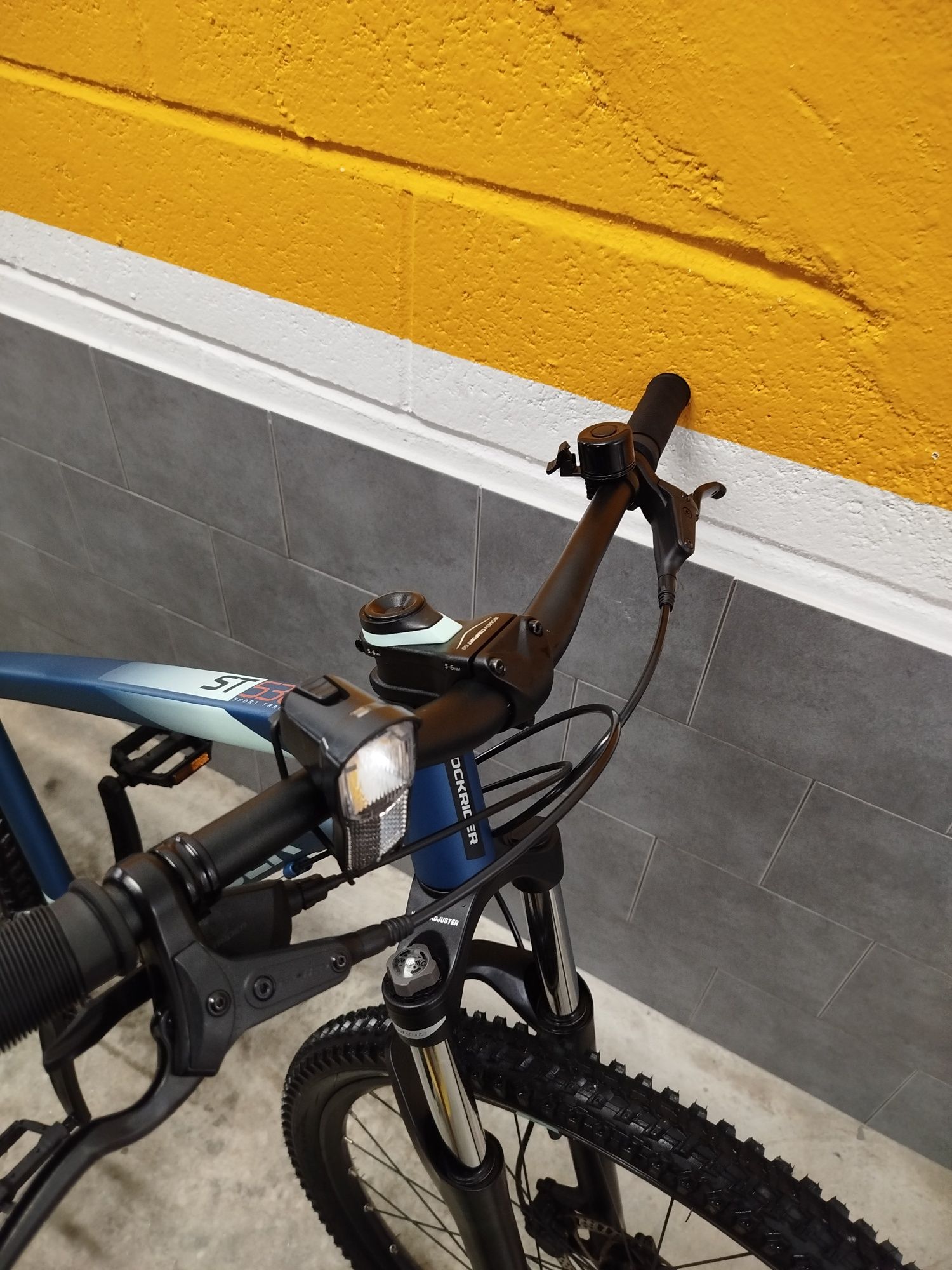 Bicicleta Rockrider ST530- Roda 27,5