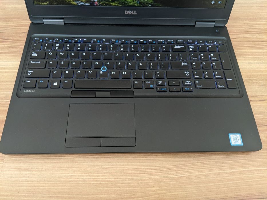 Dell latitude E5580 15.6' IPS i5-6440HQ DDR4 16/256Gb GeForce 940MX
