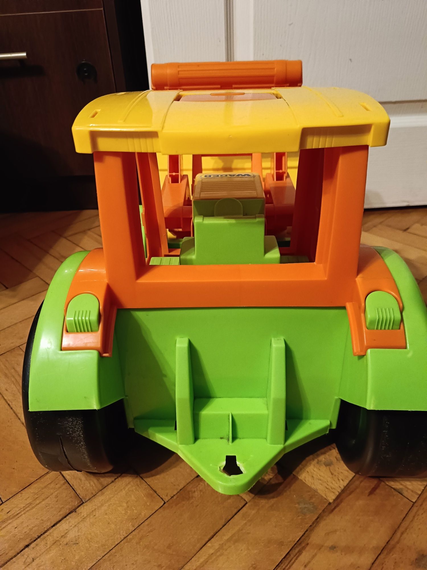 Traktor Wader maxi gigant do 150kg