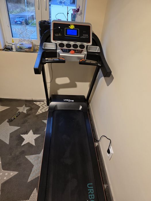 Bieżnia Urbo Gym profesjonalną tanio