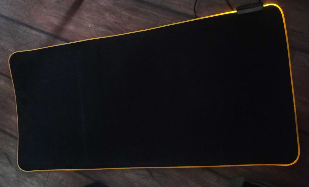 Podkładka pod mysz HyperX Pulsefire Mat RGB