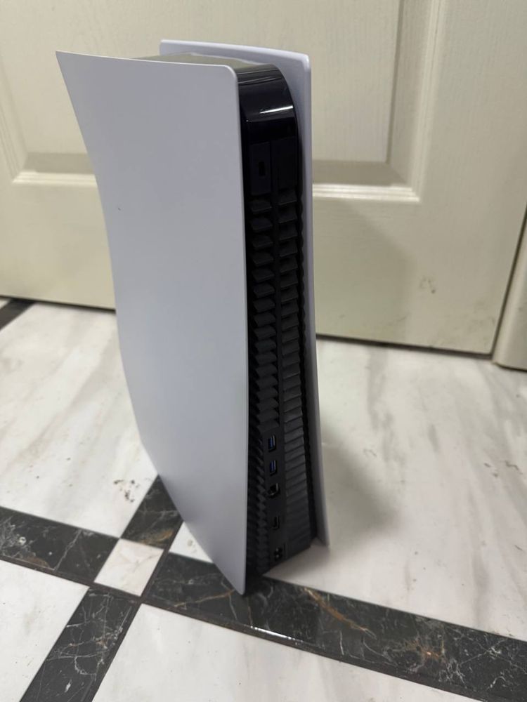 Sony playstation 5 825 gig