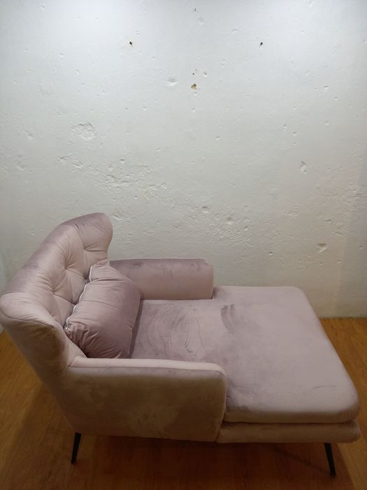 Fotel uszak przedłużony.