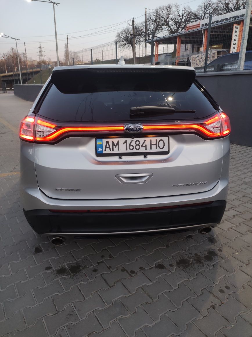 Ford edge 2018 titanium