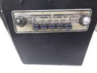 Rádio Philips de automóvel antigo de 1956 a funcionar
