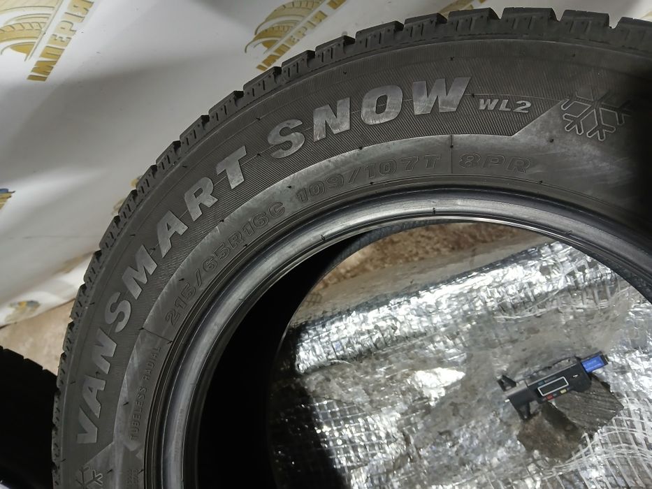 Шини Maxxis 215 65 R 16c 2шт Зима 2022рік (0206)