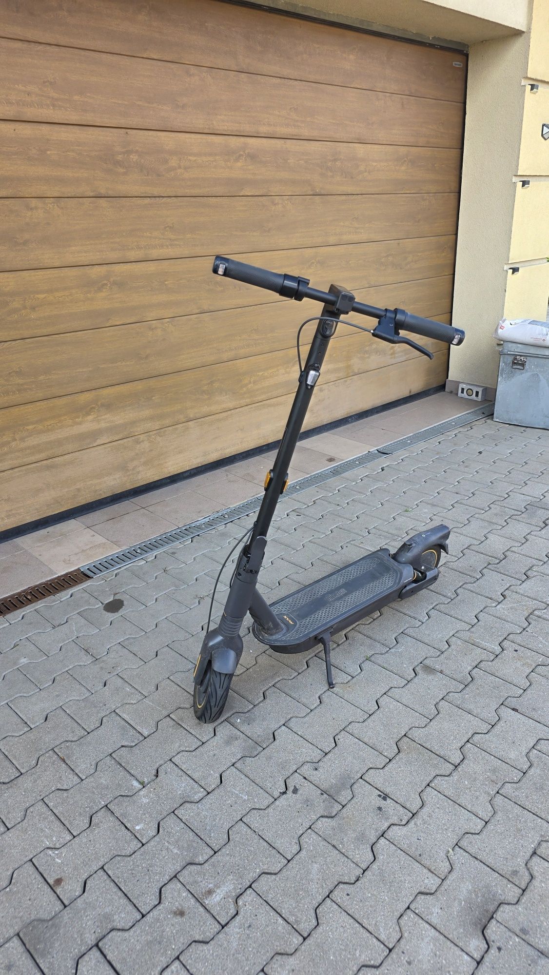Ninebot G2 max hulajnoga elektryczna z zawieszeniem