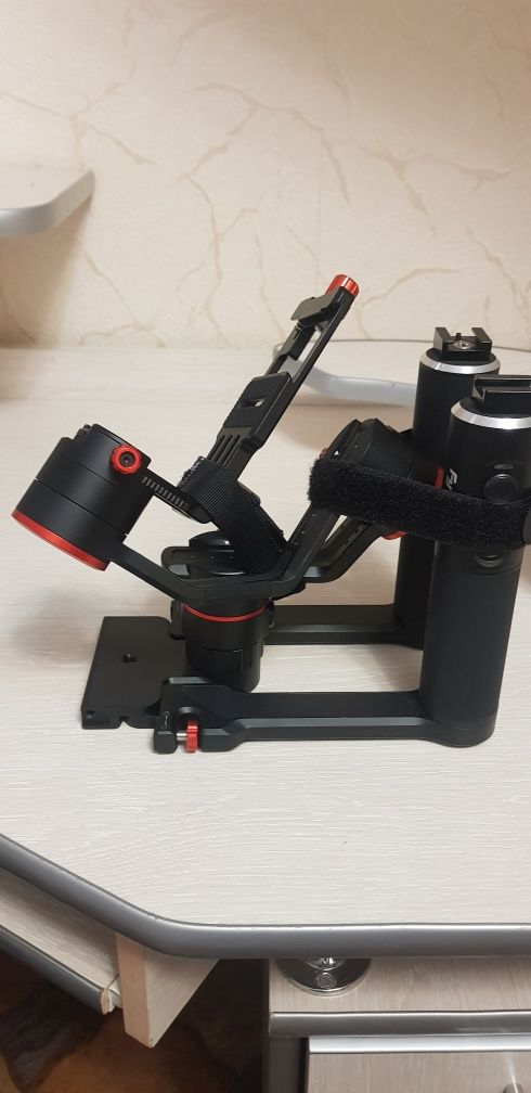 Feiyu Tech a 1000 с dual grip GoProkat