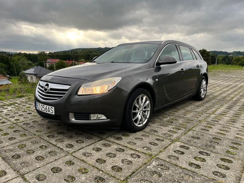 Opel Insignia Opel Insignia Opel Insignia Sports Tourer 2009 1.8i+LPG 140KM, Hak
