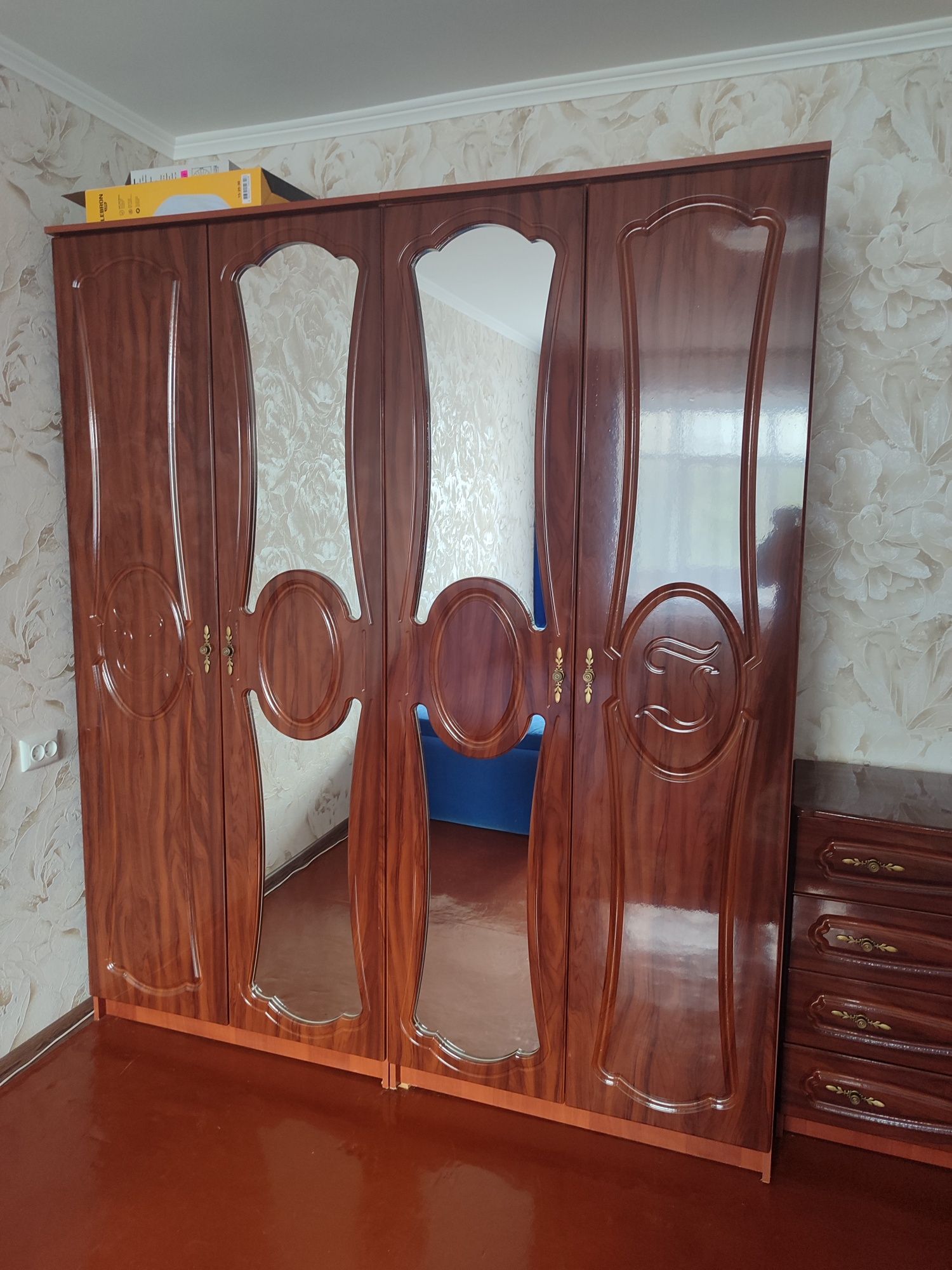 Здам 1 квартиру в місті Сміла.