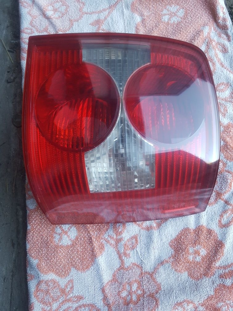 Lampa tylna ,prawa VW PASSAT B5 FL 2003 r