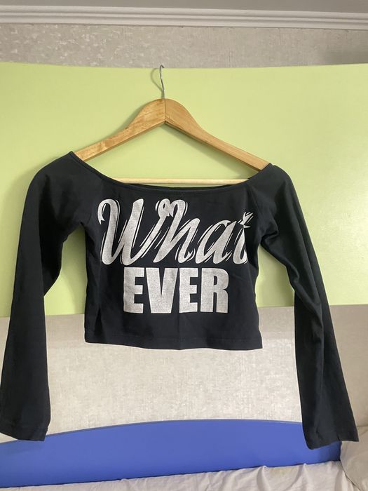 Топ з довгим рукавом і спущеними плечима