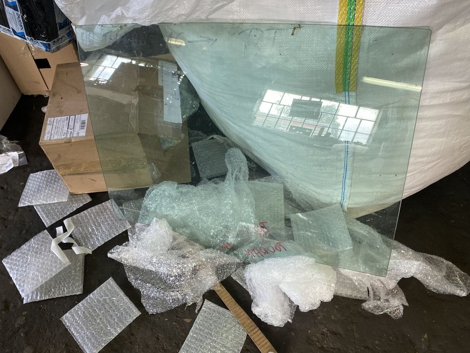 Volkswagen Touran 2017 Szyba prawy tył