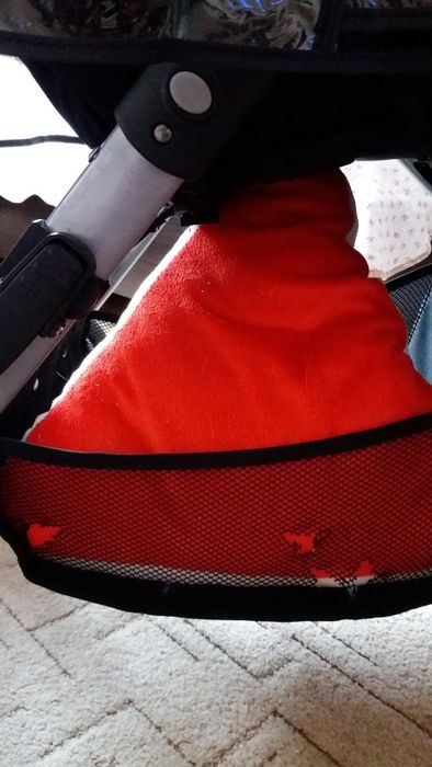 Продам прогулянкову коляску