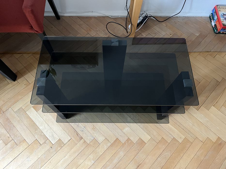 Stolik szklany pod TV