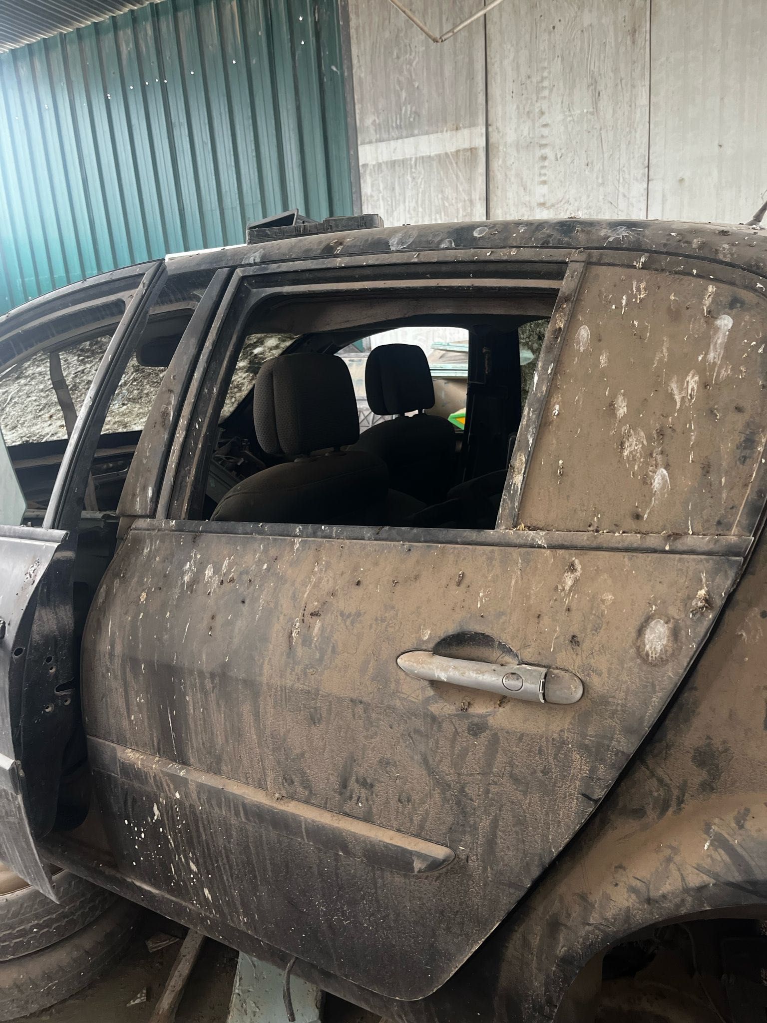 Vário material/pecas automóvel ,