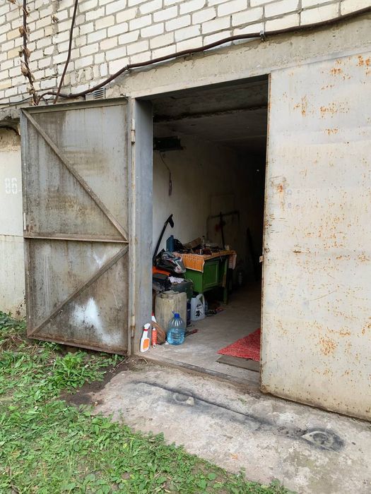 Продам гараж на северной салтовке