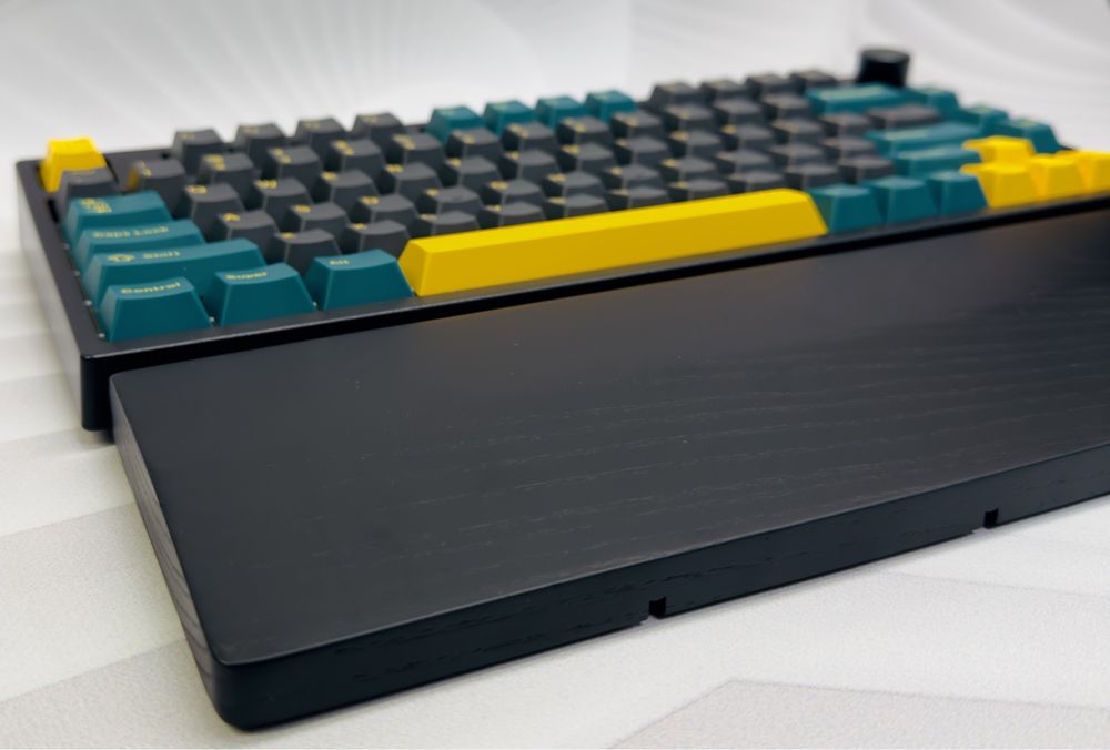 Підставка для запʼястя Glorious wooden wrist wrest