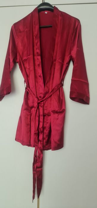 Szlafrok w kolorze burgundu