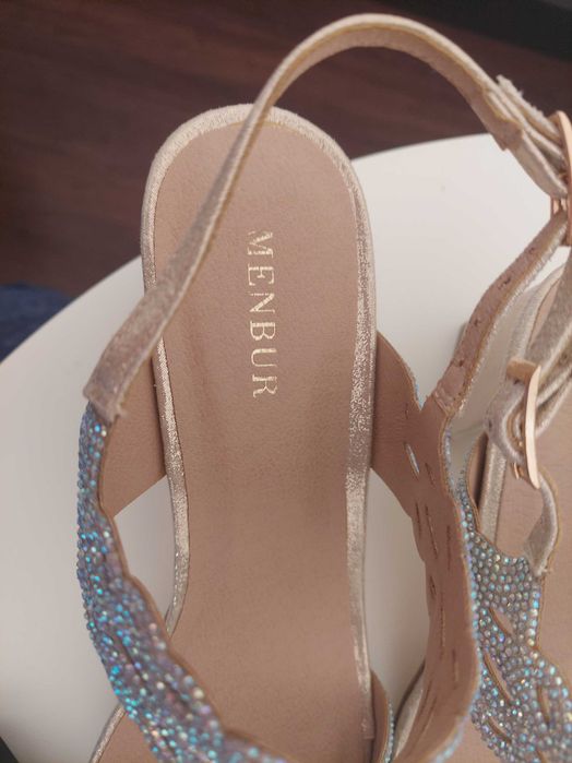 Sandały MENBUR r 40