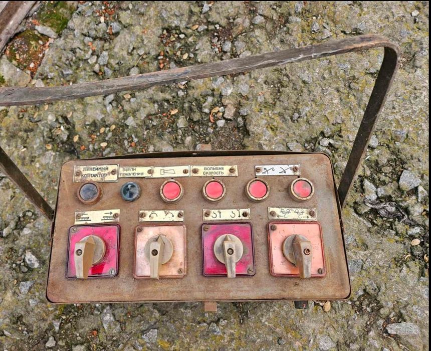 Монтажний пульт для баштового крану