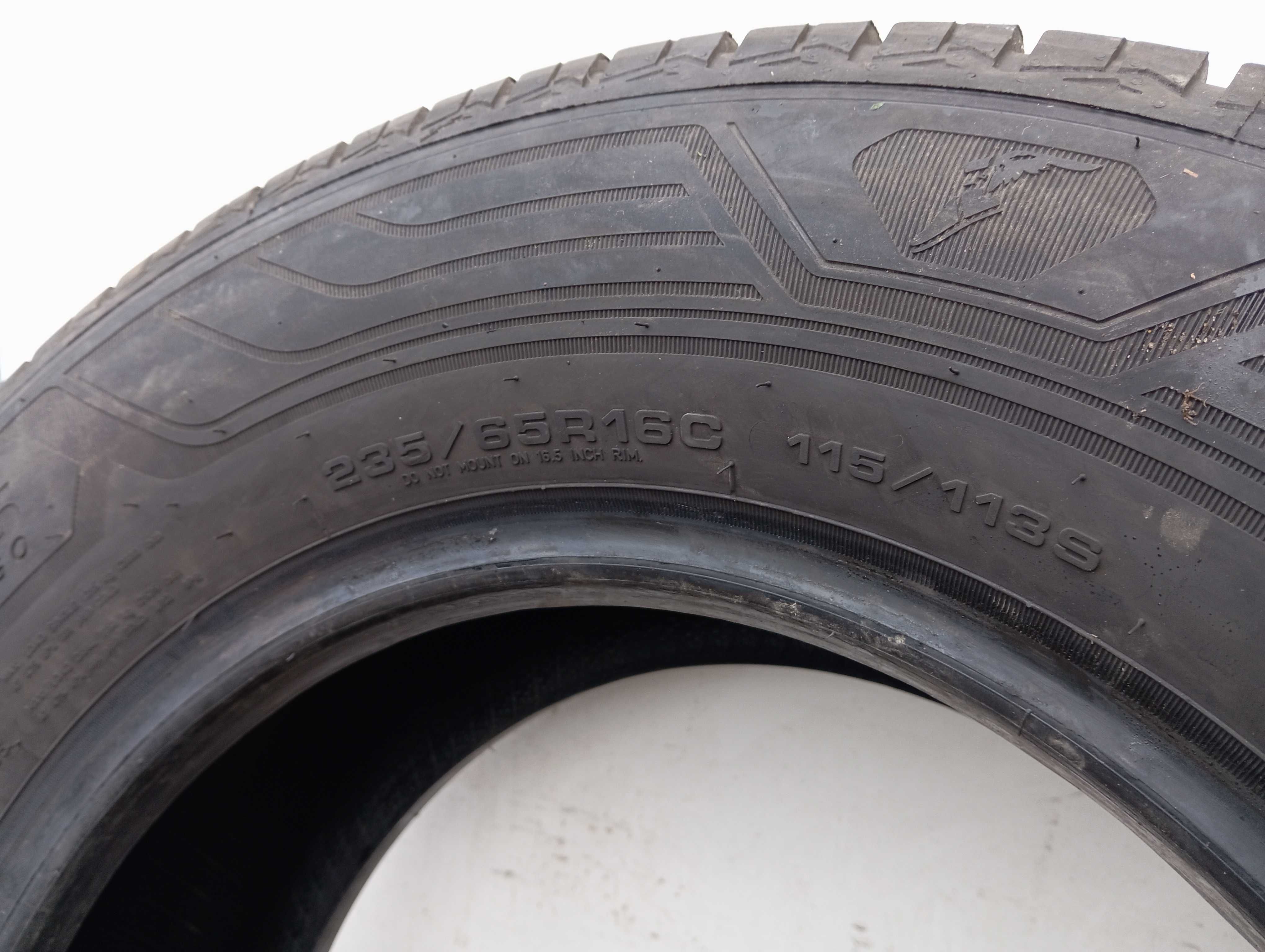 1x 235/65 R16C 115/113S Goodyear Vector 4seasons Cargo 2022r 7,0mm