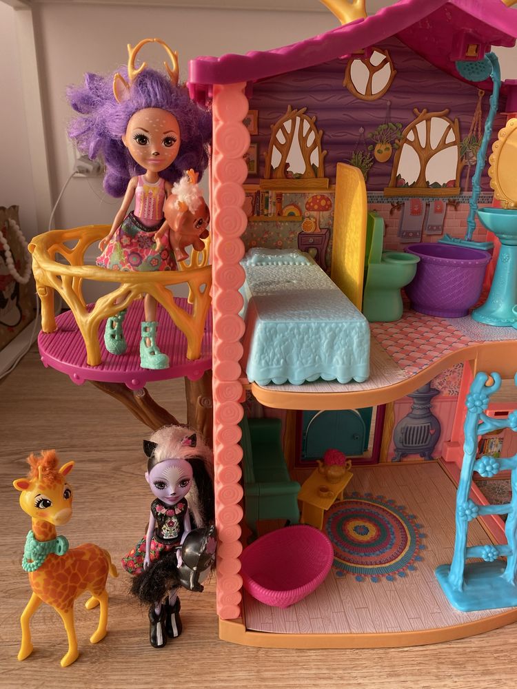 Enchantimals domek jelonków plus lalki