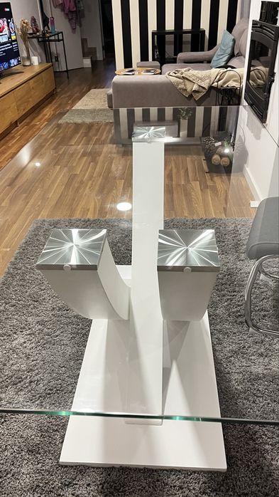 Mesa de jantar de vidro