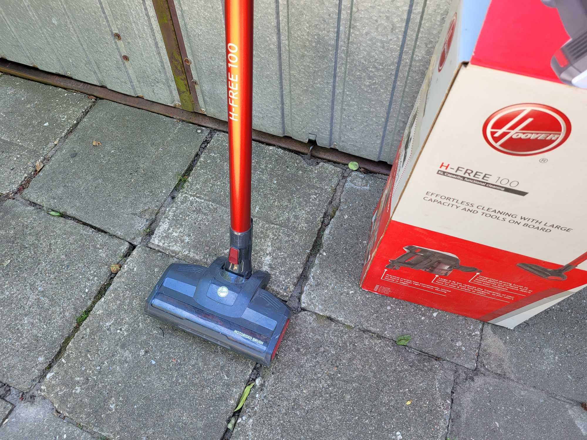 Odkurzacz pionowy bezprzewodowy H-FREE 100