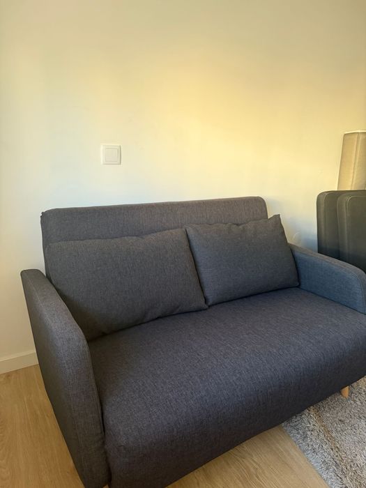 Sofá cor cinca escuro