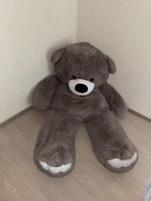 Плюшевий ведмідь
