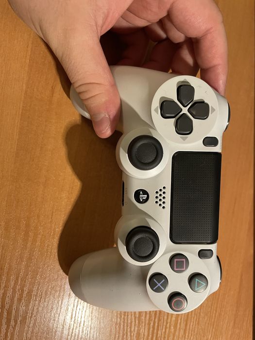 Геймпад DualShock 4 (орегінальний з коробкоб)