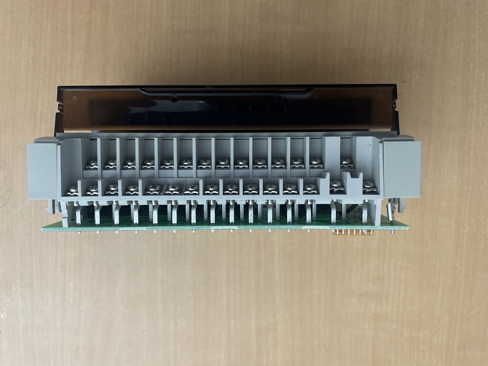 OmRon SYSMAC CPM1A (Automato PLC