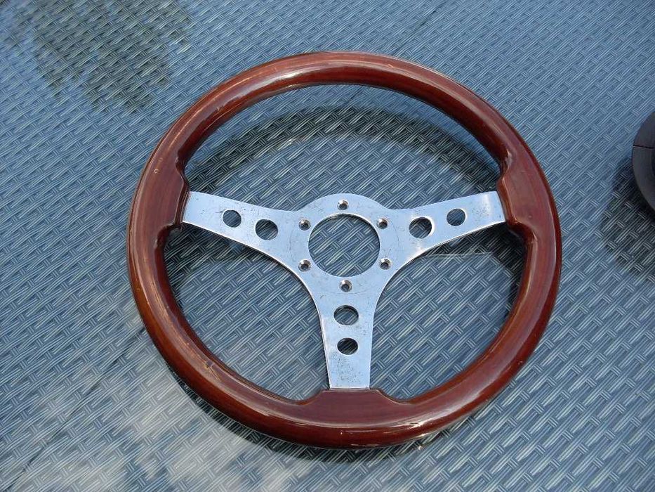 Kierownica  32cm sportowa drewniana ,pod grawer , bmw e36, i inne