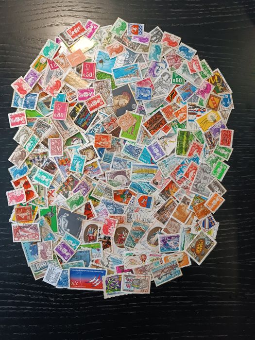 Selos de França todos diferentes