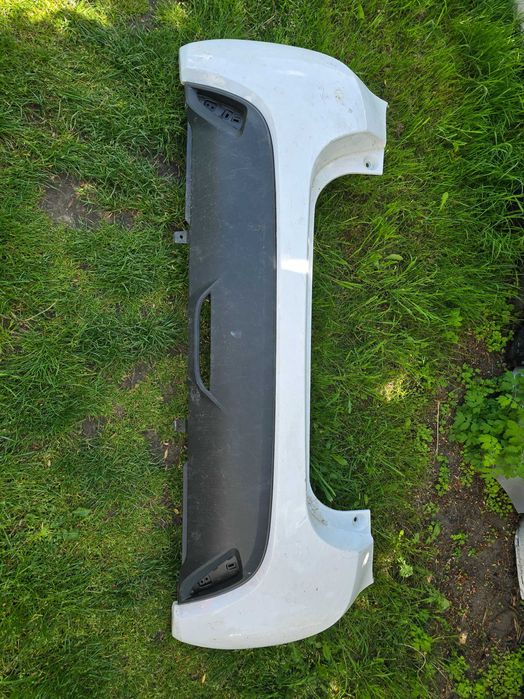 zderzak tył TOYOTA YARIS IV 4 20-