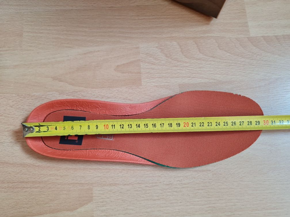 Buty Helly Hansen 46.5 wkładka 30 cm super lekkie i przewiewne nowe